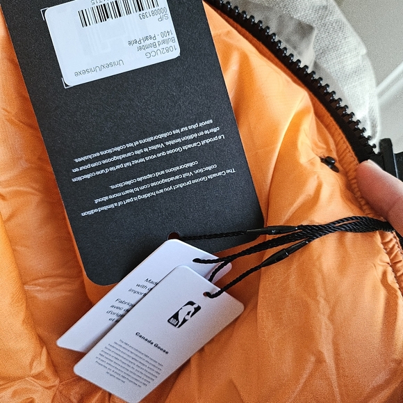 COPY - CANADA GOOSE & NBA COLLECTION W/UNION BOMBER JACKET - Picture 10 of 10
